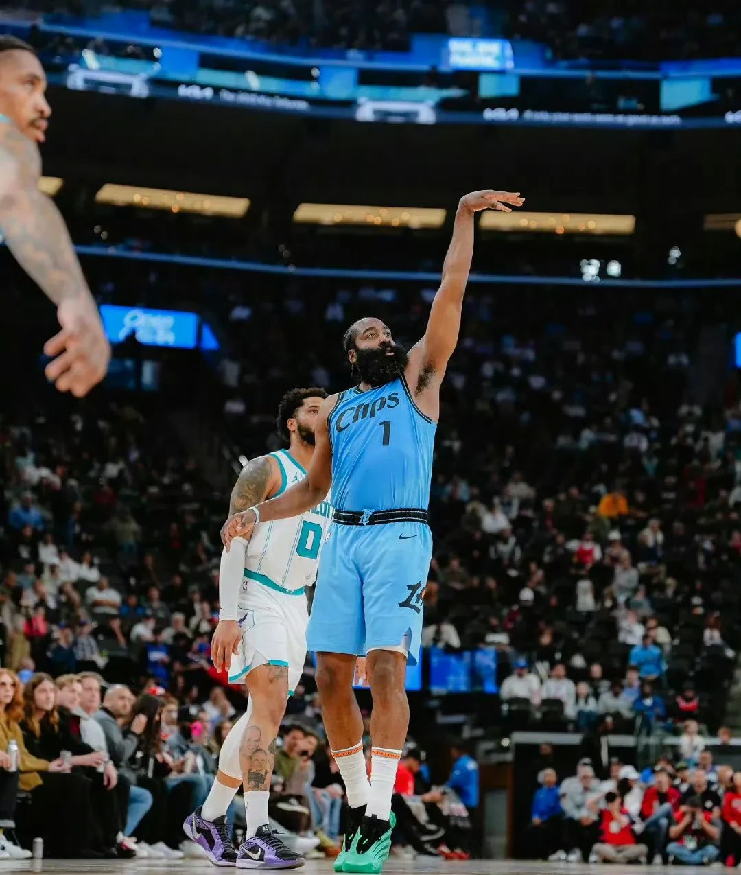 太阳擒下快船，保罗掌控比赛局面