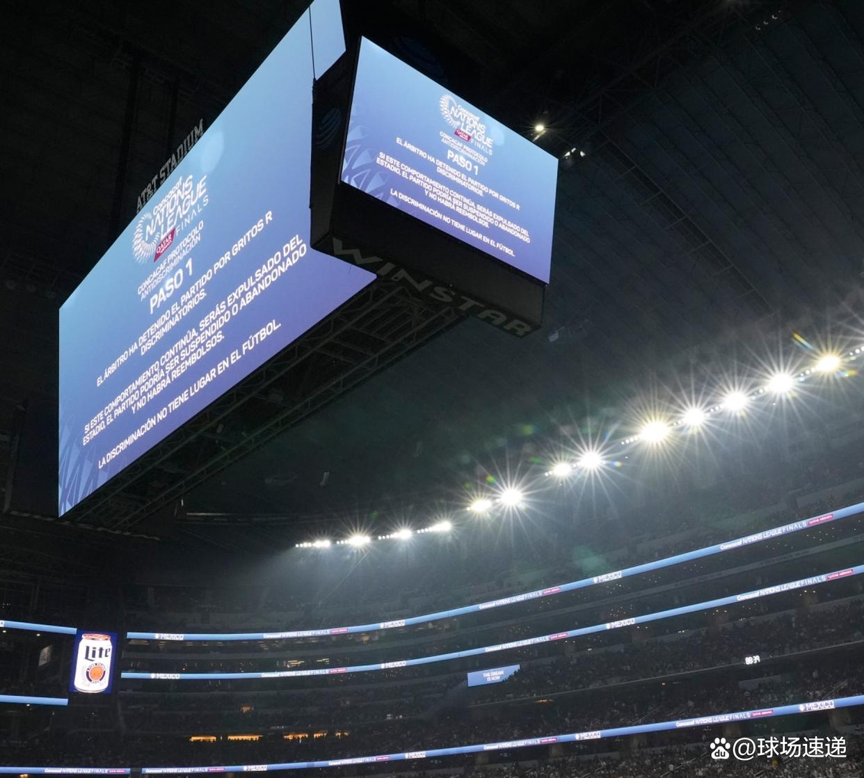 加拿大队取得了对阵墨西哥的胜利 加拿大队取得了对阵墨西哥的胜利