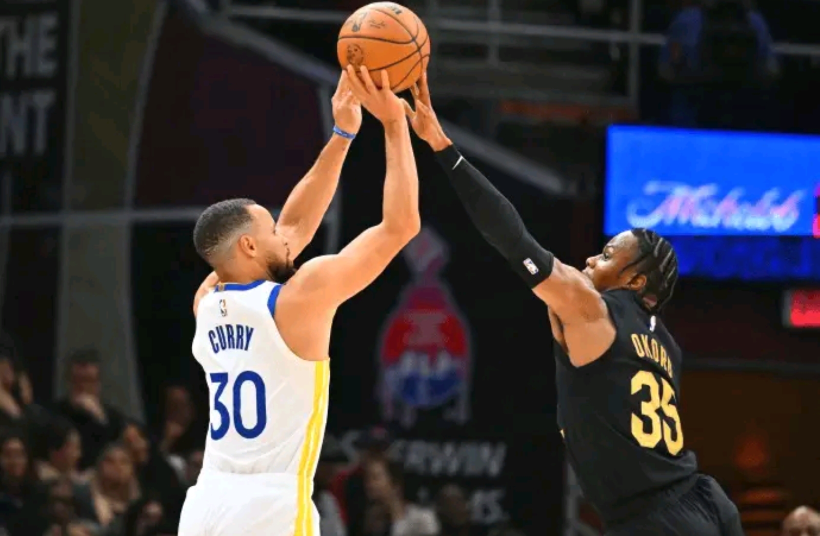 太阳主场大胜骑士，取得四连胜