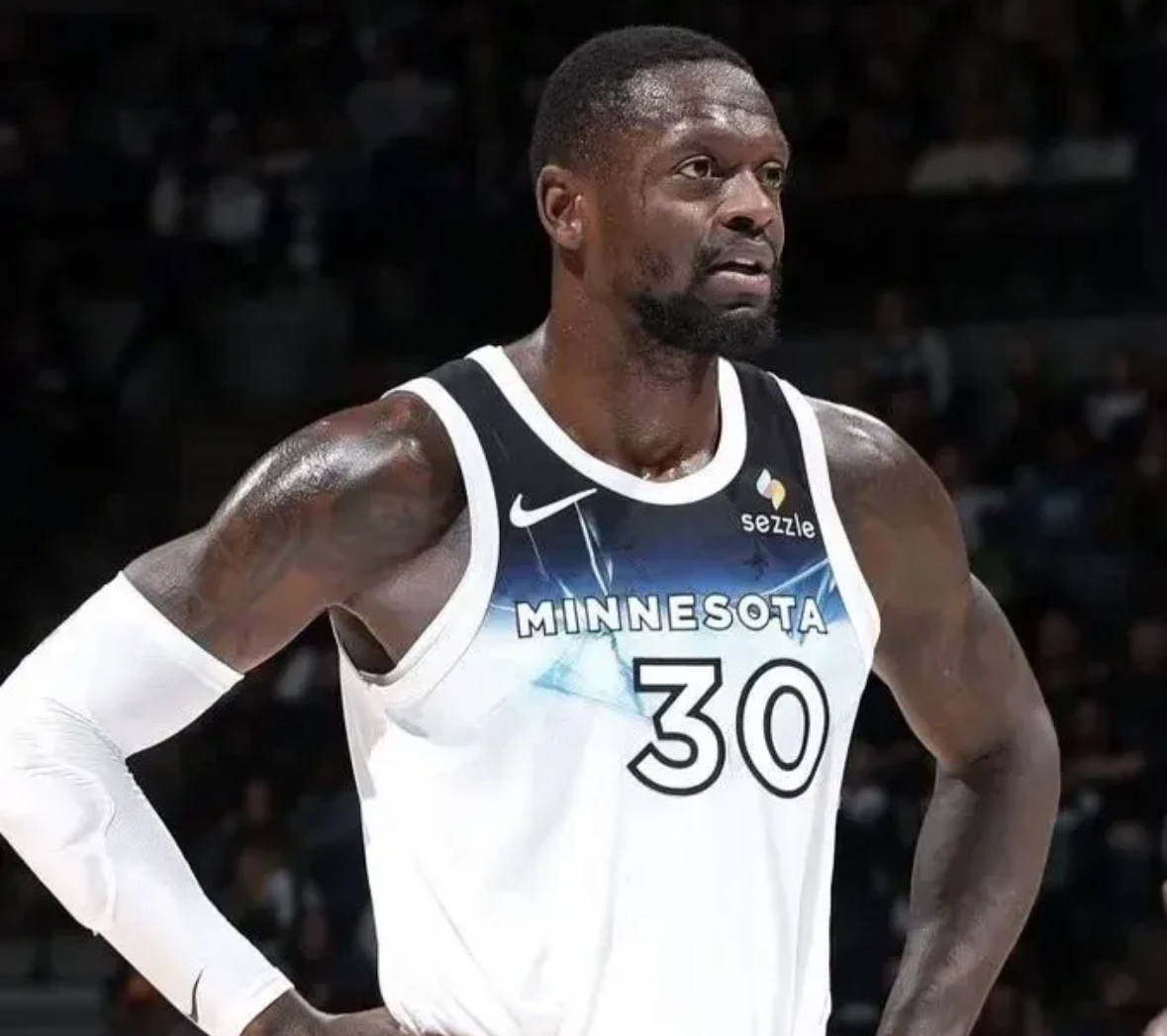 森林狼前锋因伤缺席多场比赛的简单介绍